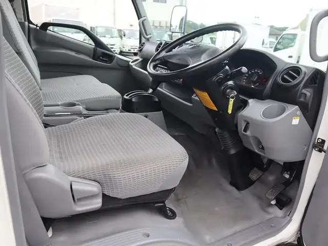 トヨタ トヨエース 小型 平ボディ TPG-XZU722 H30の中古トラック画像11