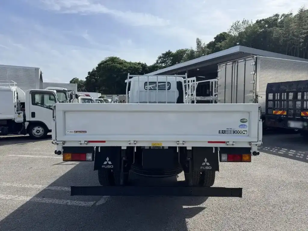 三菱 キャンター 小型 平ボディ TPG-FGB70 H31/R1の中古トラック画像4