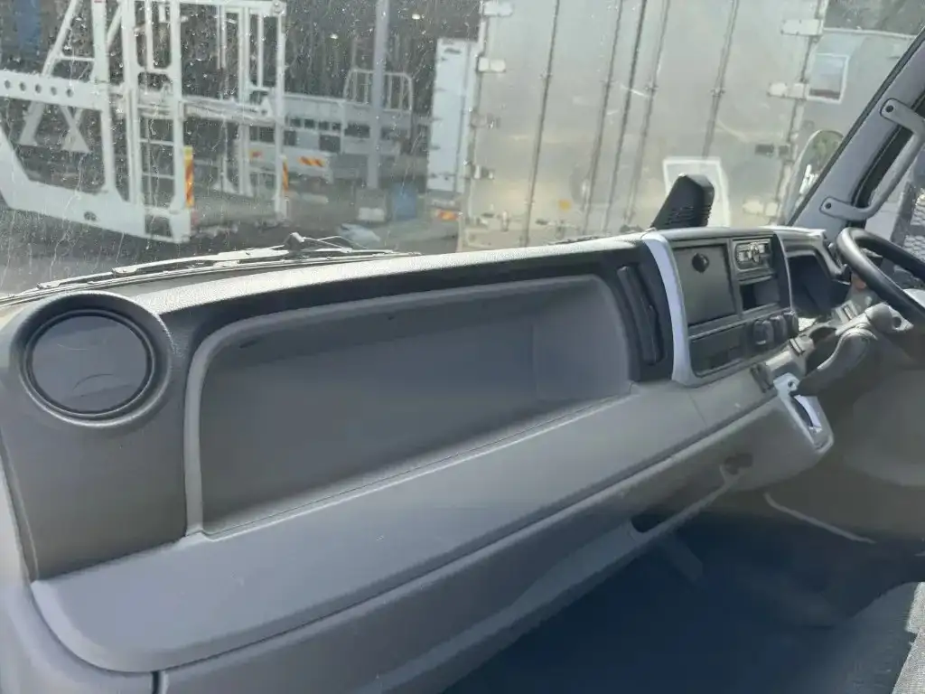 三菱 キャンター 小型 平ボディ TPG-FGB70 H31/R1の中古トラック画像12