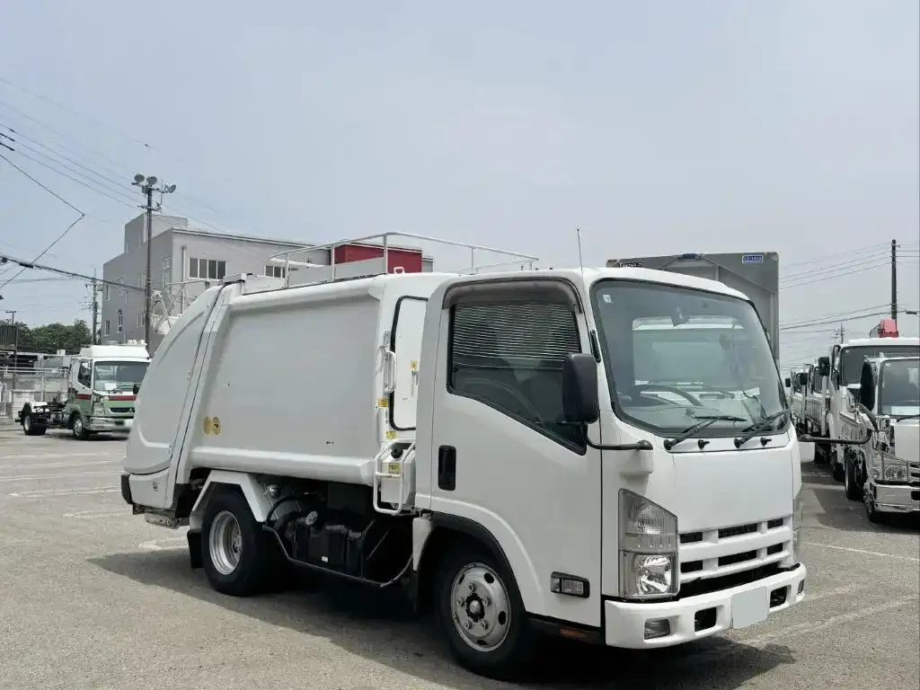 いすゞ エルフ 小型 パッカー車 プレス式 TKG-NMR85ANの中古トラック画像2