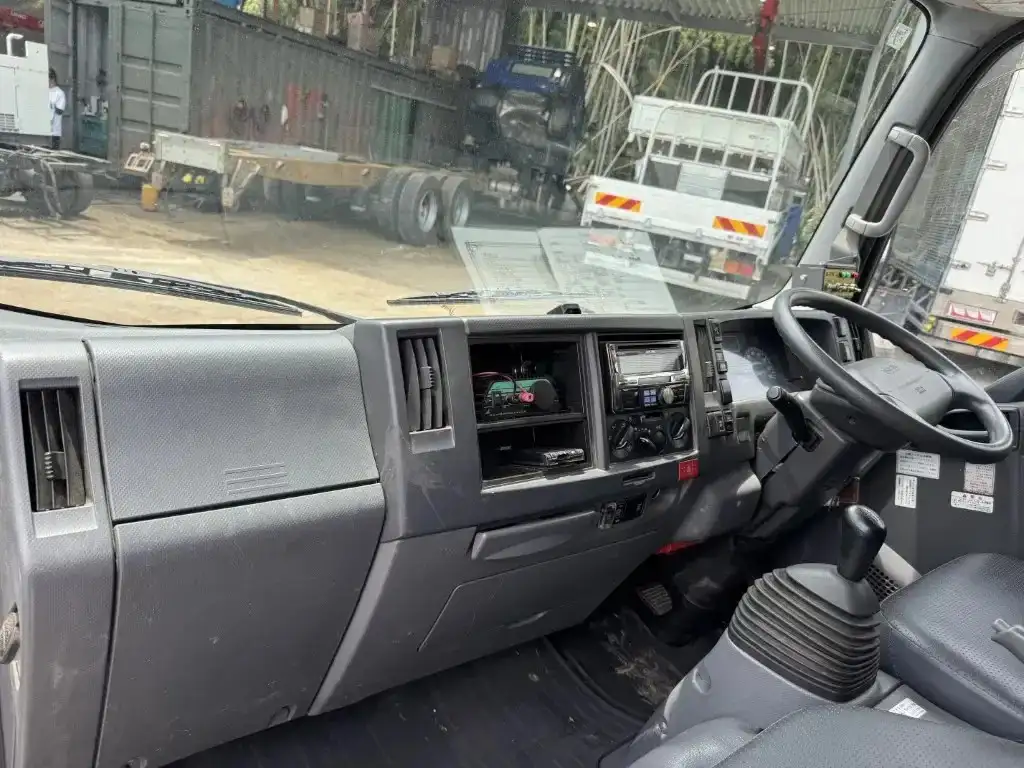 いすゞ エルフ 小型 パッカー車 プレス式 TKG-NMR85ANの中古トラック画像12