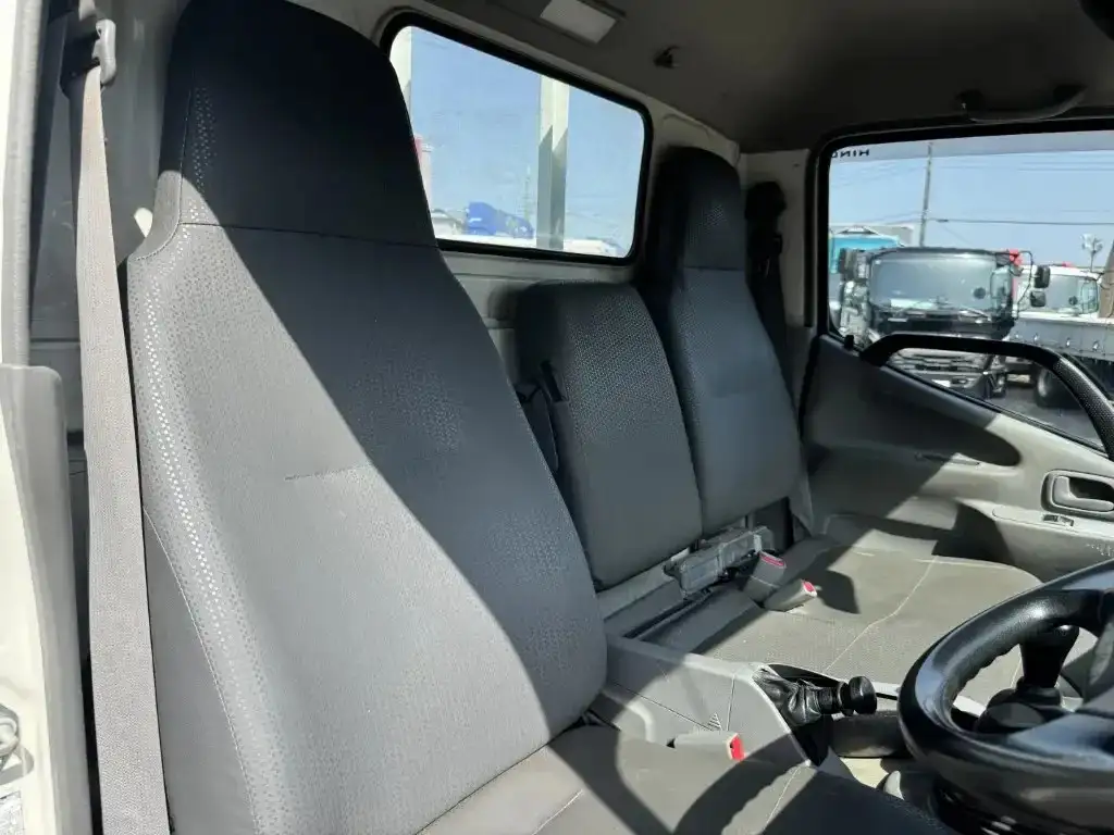 日野 デュトロ 小型 平ボディ TKG-XZC655M H27の中古トラック画像11