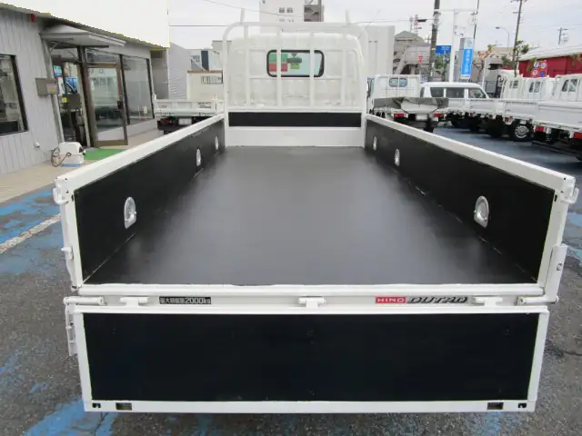 日野 デュトロ 小型 平ボディ 床鉄板 TKG-XZU645Mの中古トラック画像6