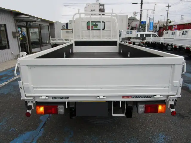 日野 デュトロ 小型 平ボディ 床鉄板 TKG-XZU645Mの中古トラック画像3