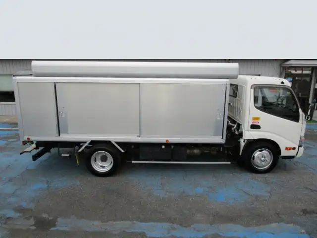 日野 デュトロ 小型 アルミバン ボトルカー サイドドアの中古トラック画像2