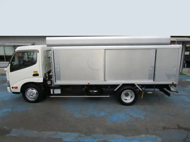 日野 デュトロ 小型 アルミバン ボトルカー サイドドアの中古トラック画像4
