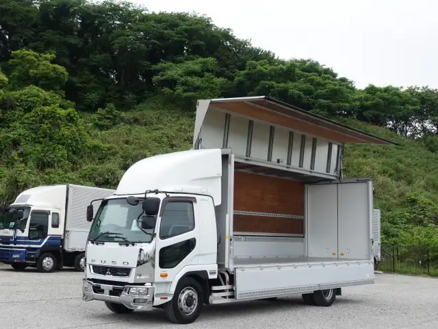 三菱 ファイター 中型/増トン ウイング ベッド QKG-FK62FZの中古トラック画像1