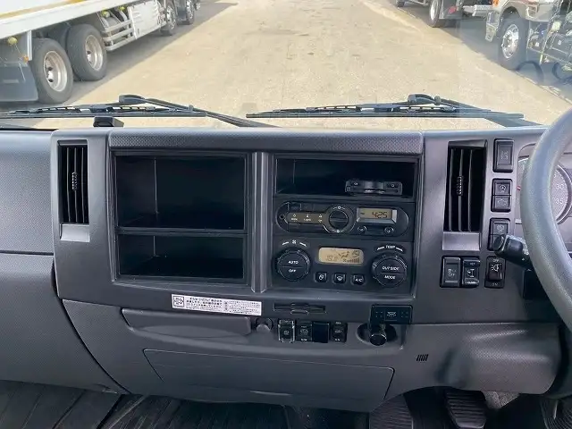 いすゞ フォワード 中型/増トン ウイング ベッド TKG-FRR90S2の中古トラック画像16