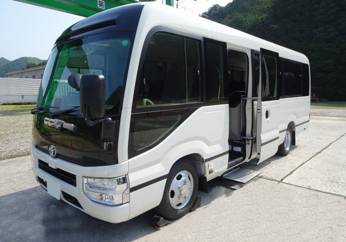 トヨタ コースター 小型 バス マイクロバス SKG-XZB70 の中古トラック【車両No.188791】