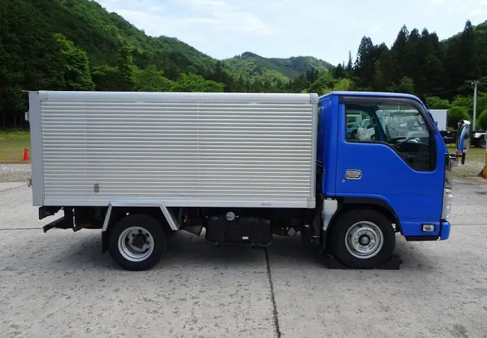 いすゞ エルフ 小型 アルミバン TKG-NJR85AN H25の中古トラック画像3