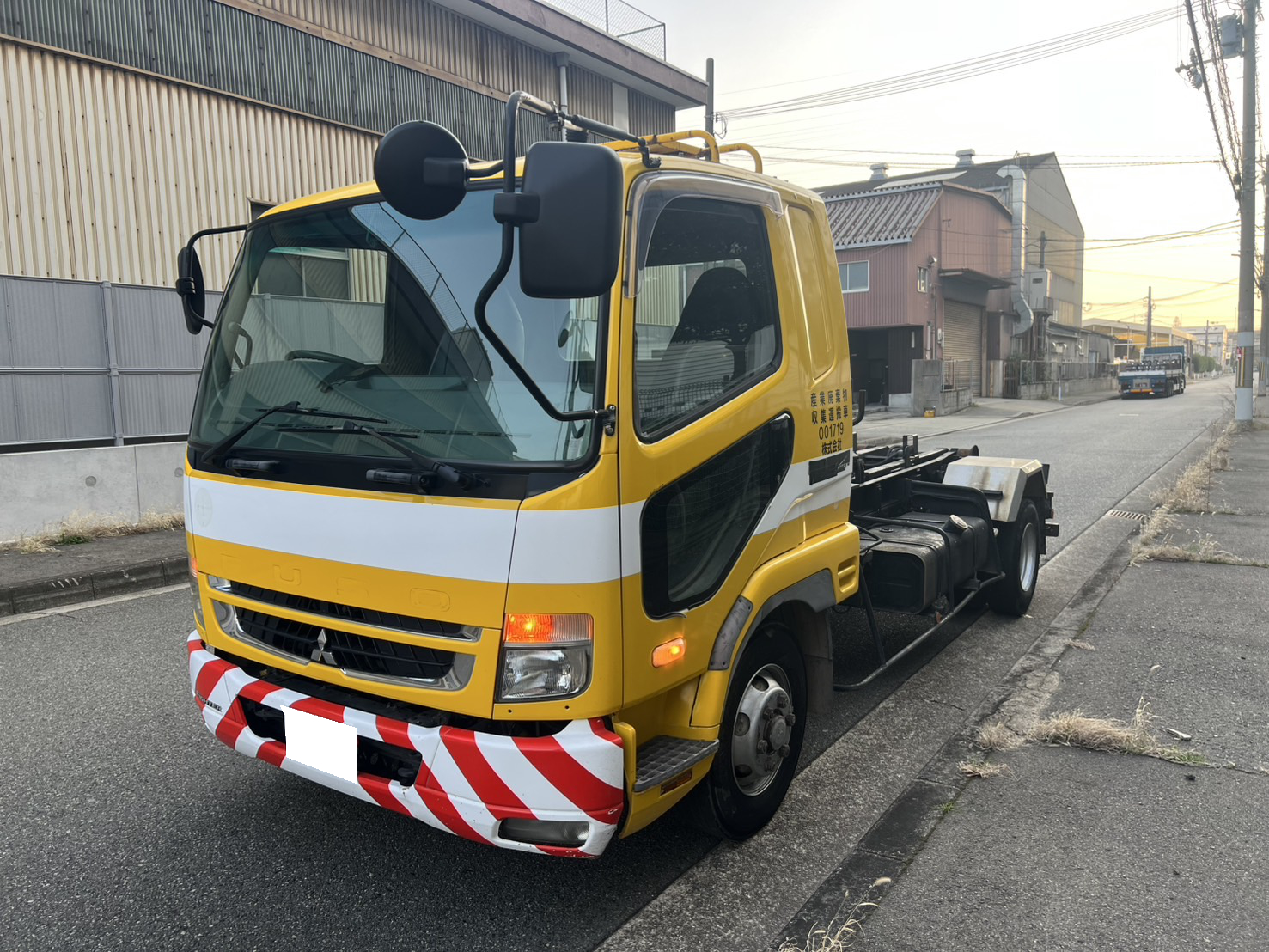 三菱 ファイター 中型/増トン アームロール 標準 PA-FK61F
