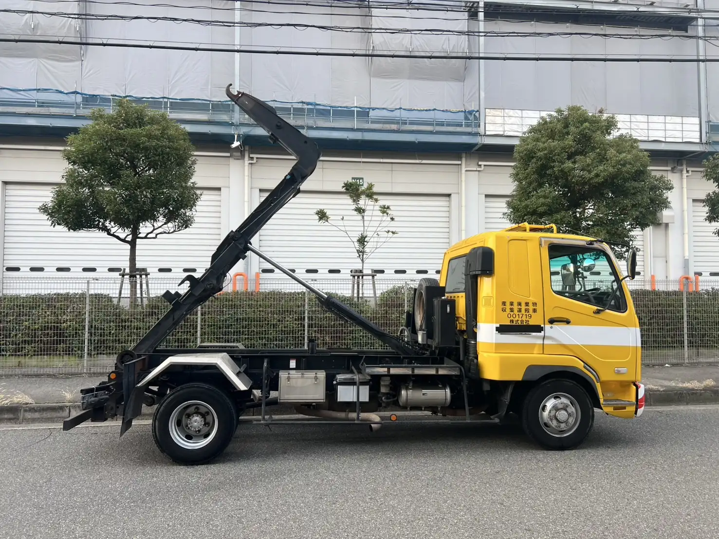 三菱 ファイター 中型/増トン アームロール ツインホイスト PA-FK61Fの中古トラック画像8
