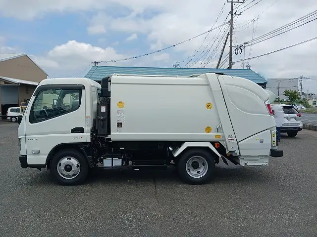 三菱 キャンター 小型 パッカー車 プレス式 2RG-FEAV0の中古トラック画像3