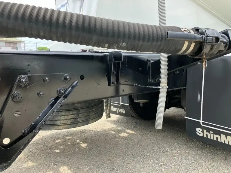 いすゞ ギガ 大型 タンク車 バルク QKG-CYL77Bの中古トラック画像16