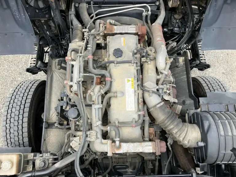 いすゞ ギガ 大型 タンク車 バルク QKG-CYL77Bの中古トラック画像19