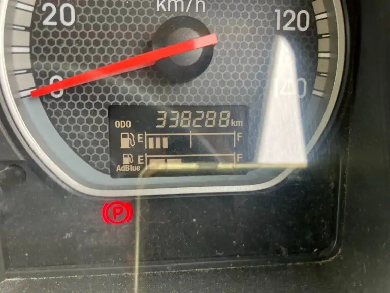 いすゞ ギガ 大型 タンク車 バルク QKG-CYL77Bの中古トラック画像12