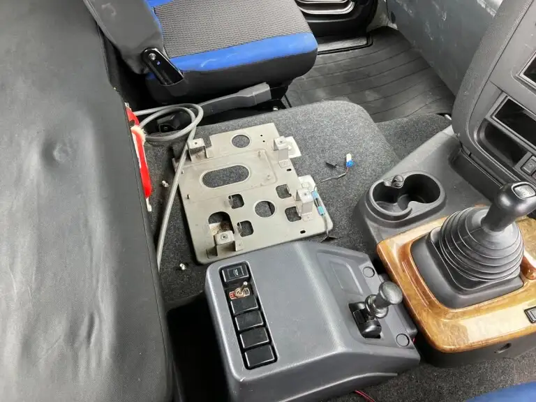 いすゞ ギガ 大型 トラクター ハイルーフ 1デフの中古トラック画像14