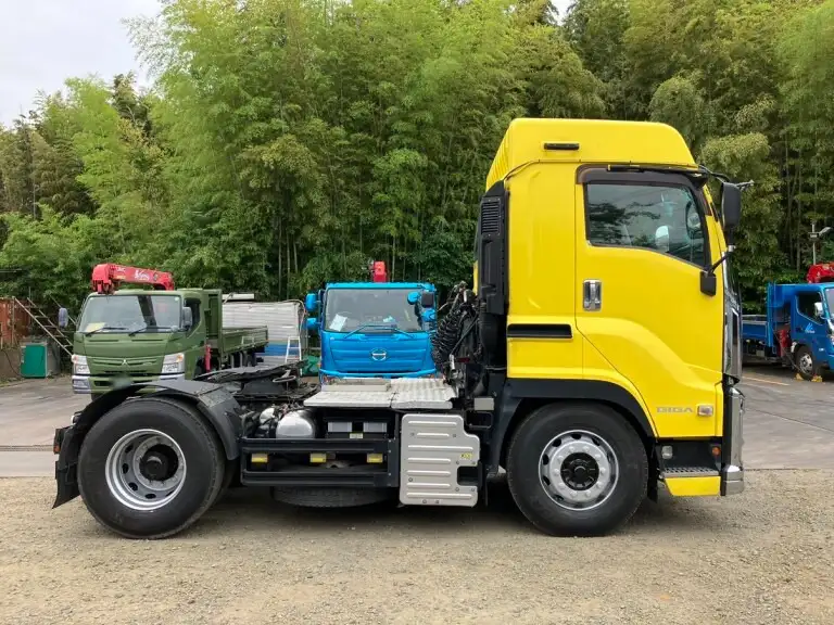 いすゞ ギガ 大型 トラクター ハイルーフ 1デフの中古トラック画像4