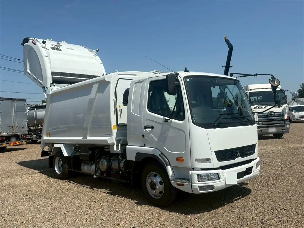 三菱 ファイター 中型/増トン パッカー車 プレス式 ベッドの中古トラック画像2