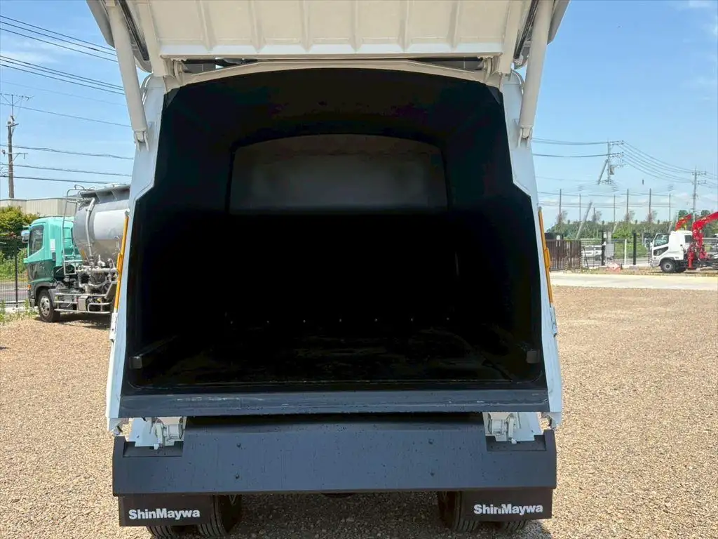 三菱 ファイター 中型/増トン パッカー車 プレス式 ベッドの中古トラック画像6