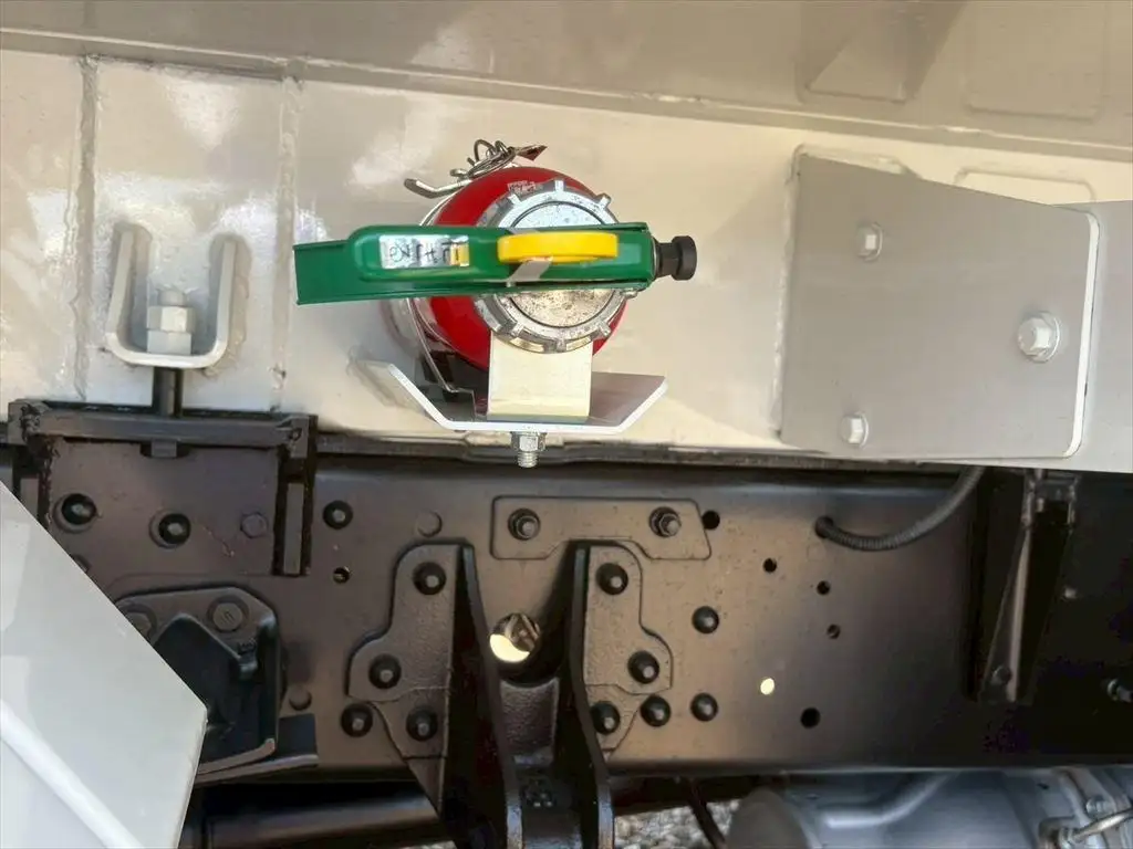 三菱 ファイター 中型/増トン パッカー車 プレス式 ベッドの中古トラック画像19