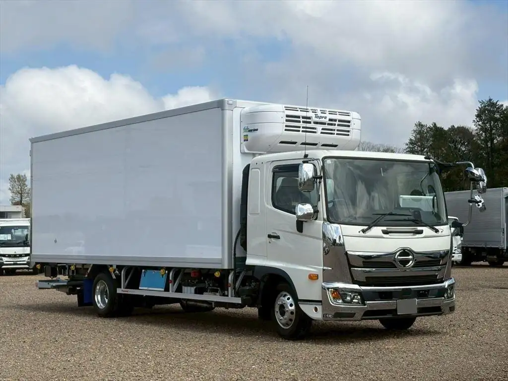 日野 レンジャー 中型/増トン 冷凍冷蔵 低温 パワーゲートの中古トラック画像2
