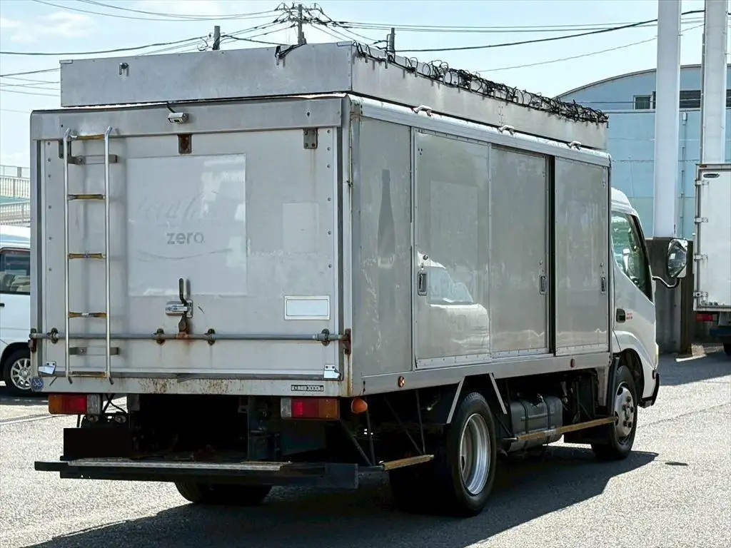 日野 デュトロ 小型 アルミバン ボトルカー サイドドアの中古トラック画像3