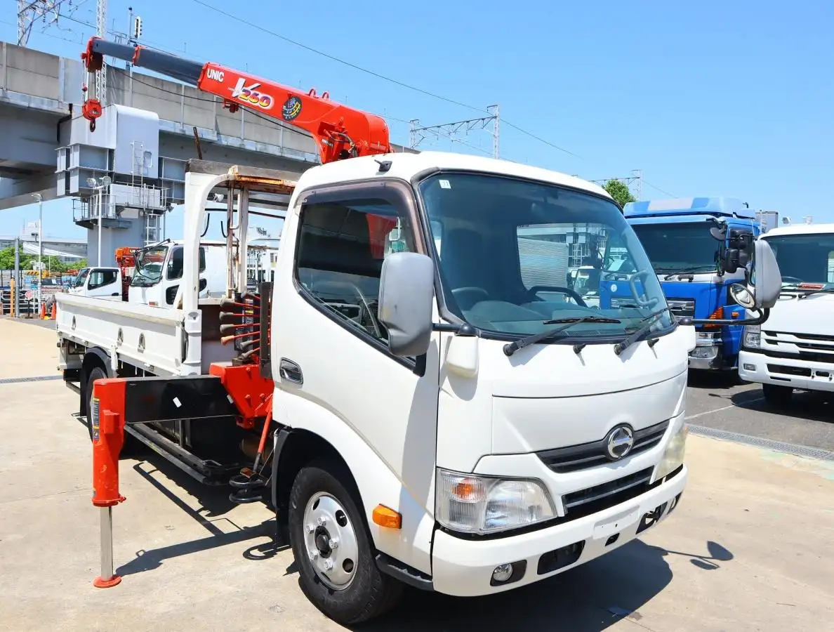 日野 デュトロ 小型 クレーン付 床鉄板 3段の中古トラック画像2