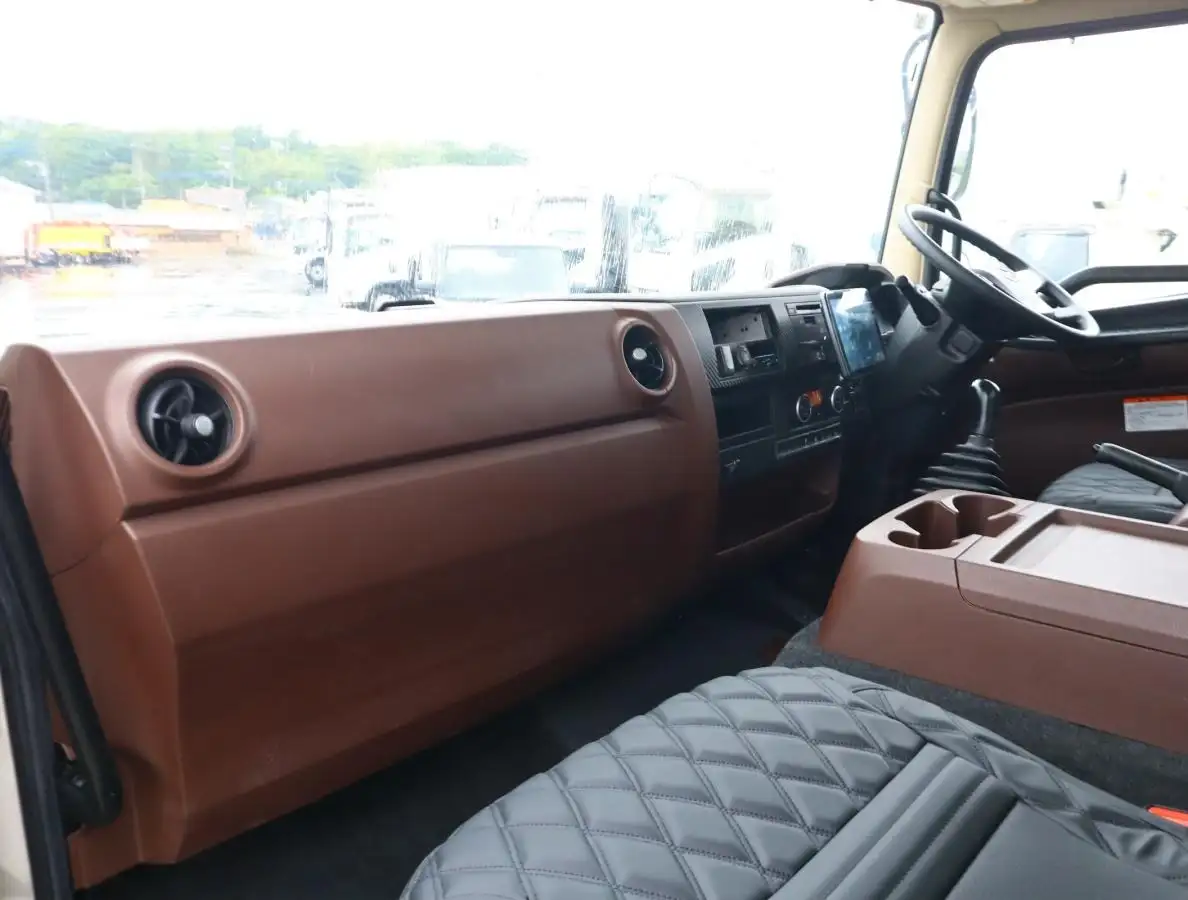 日野 レンジャー 中型/増トン ウイング パワーゲート エアサスの中古トラック画像15