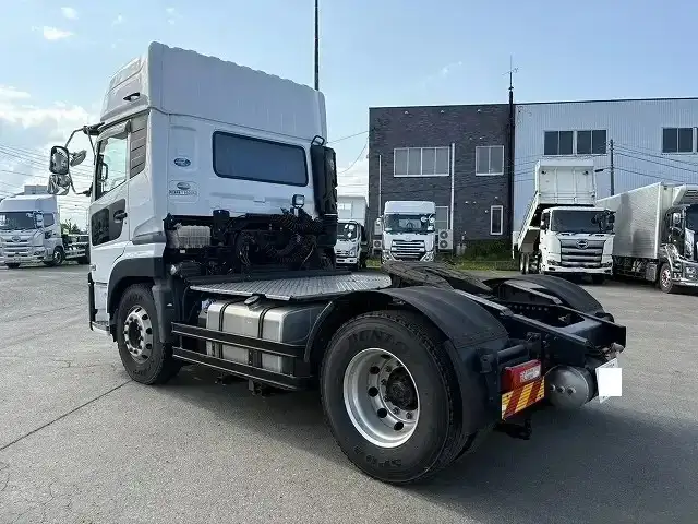 日産UD クオン 大型 トラクター ハイルーフ 1デフの中古トラック画像5