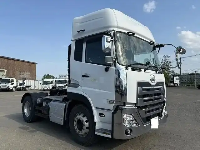 日産UD クオン 大型 トラクター ハイルーフ 1デフの中古トラック画像2