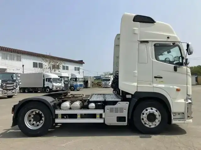 日野 プロフィア 大型 トラクター ハイルーフ 1デフの中古トラック画像3