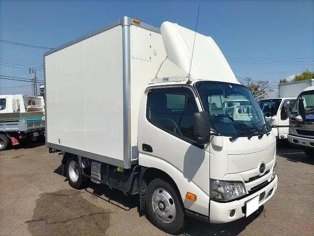 日野 デュトロ 小型 アルミバン サイドドア 2RG-XZU605Mの中古トラック画像2