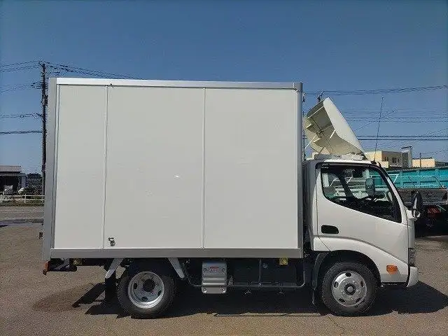 日野 デュトロ 小型 アルミバン サイドドア 2RG-XZU605Mの中古トラック画像3