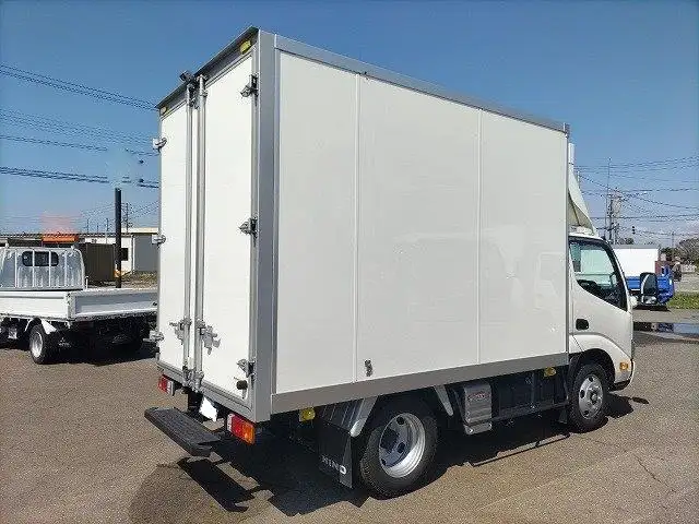 日野 デュトロ 小型 アルミバン サイドドア 2RG-XZU605Mの中古トラック画像4