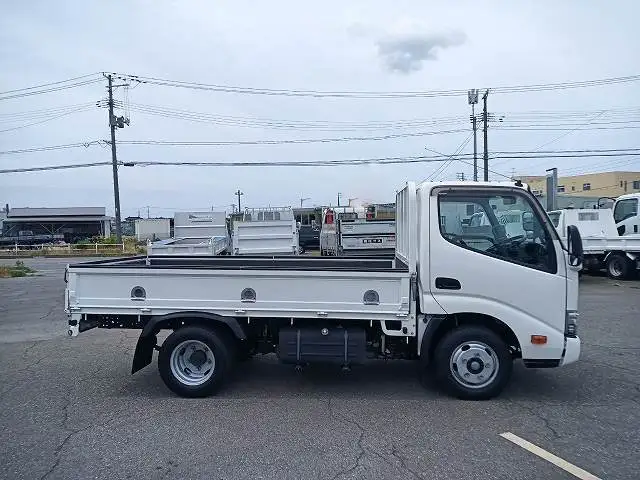 トヨタ トヨエース 小型 平ボディ TKG-XZC600 H29の中古トラック画像3