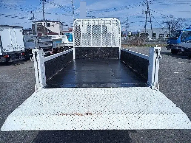 日産 アトラス 小型 平ボディ パワーゲート 床鉄板の中古トラック画像7