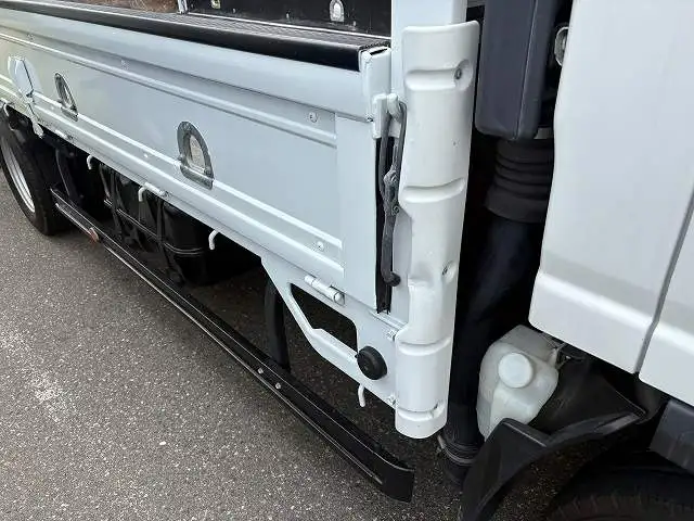 いすゞ エルフ 小型 平ボディ TRG-NPR85AR H30の中古トラック画像9
