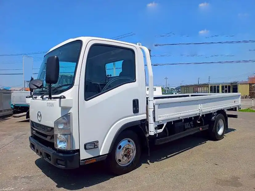 マツダ タイタン 小型 平ボディ 2RG-LMS88AR R2 の中古トラック【車両No.189034】