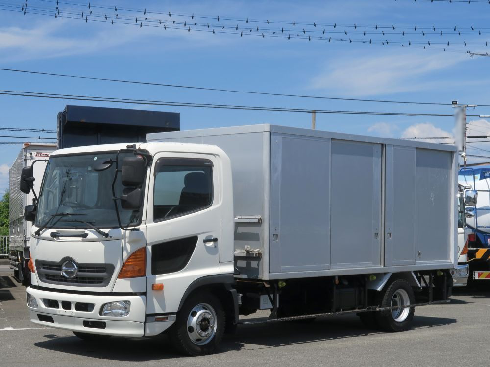 日野 レンジャー 中型/増トン アルミバン サイドドア ベッド の中古トラック【車両No.175737】