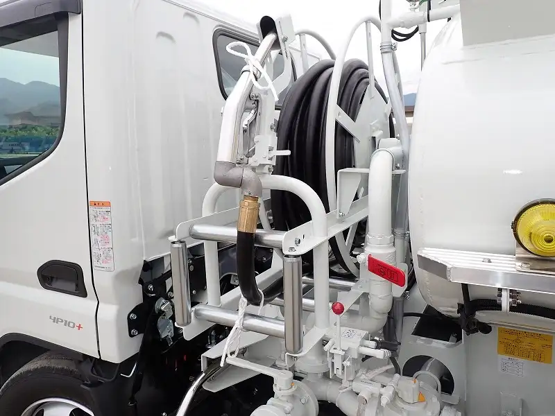 三菱 キャンター 小型 タンク車 ローリー 2RG-FGA50の中古トラック画像8