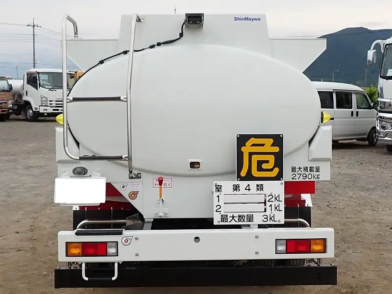 三菱 キャンター 小型 タンク車 ローリー 2RG-FGA50の中古トラック画像4