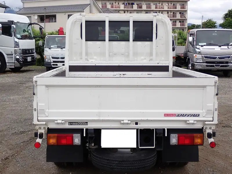 日野 デュトロ 小型 平ボディ Wキャブ 2RG-XZU605Mの中古トラック画像5