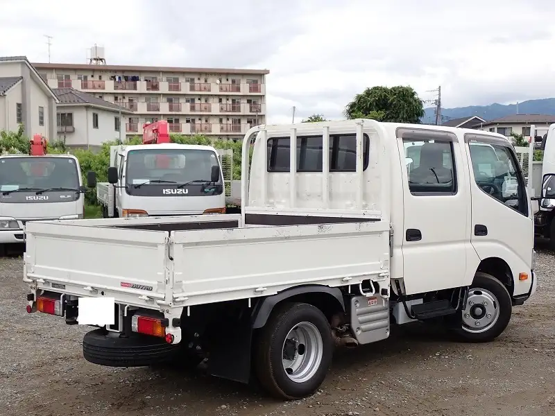 日野 デュトロ 小型 平ボディ Wキャブ 2RG-XZU605Mの中古トラック画像4