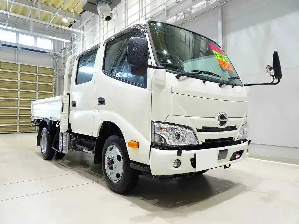日野 デュトロ 小型 平ボディ Wキャブ 2DG-XZU685Mの中古トラック画像2