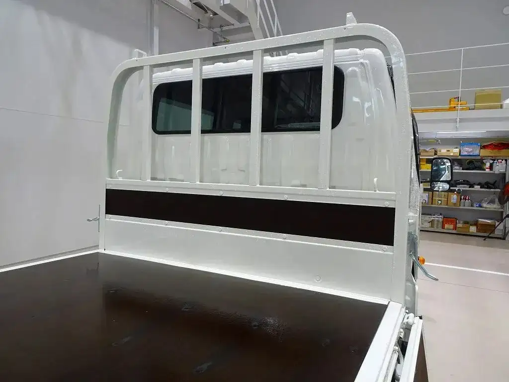 日野 デュトロ 小型 平ボディ Wキャブ 2DG-XZU685Mの中古トラック画像7