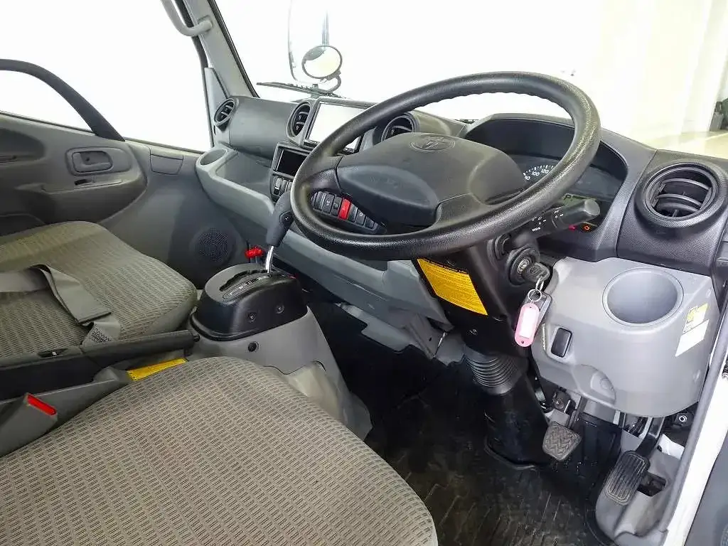 トヨタ ダイナ 小型 平ボディ LDF-KDY281 R2の中古トラック画像9