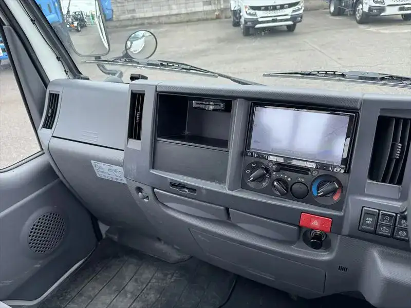 いすゞ エルフ 小型 平ボディ TRG-NKR85A H28の中古トラック画像12