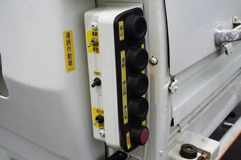 日野 デュトロ 小型 パッカー車 プレス式 TKG-XZU600Xの中古トラック画像8