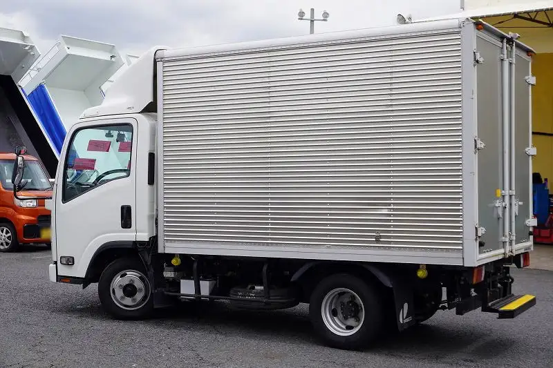 いすゞ エルフ 小型 アルミバン 2RG-NLR88AN R2の中古トラック画像4